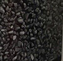 片状氧化铝研磨材料颗粒实拍，同一批次颗粒粒径一致性良好